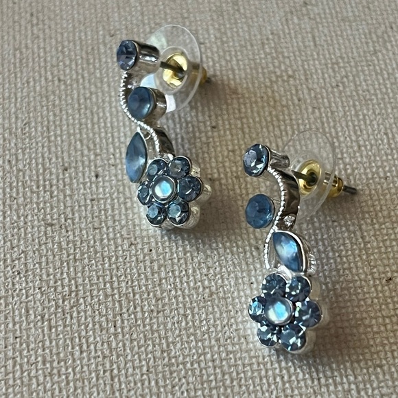 Avon Blue Floral Crystal Necklace & Earring Set – Silver-Tone - Picture 5 of 8